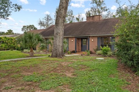 House in Brandon, Florida 4 bedrooms, 242.66 sq.m. № 2398670 - photo 30