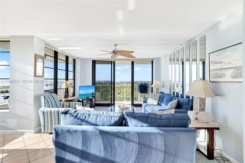 Condo in Marco Island, Florida, 2 bedrooms  № 2004824 - photo 6