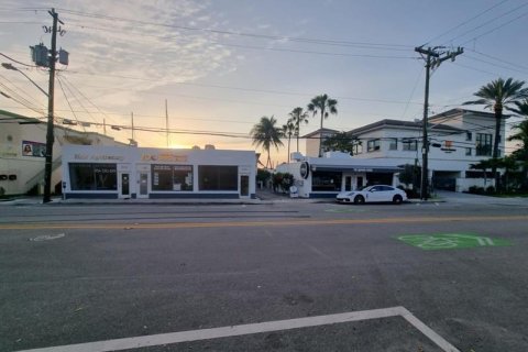 Propiedad comercial en alquiler en Fort Lauderdale, Florida № 1155721 - foto 1