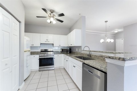 Condo in Tampa, Florida, 2 bedrooms № 2210979 - photo 12