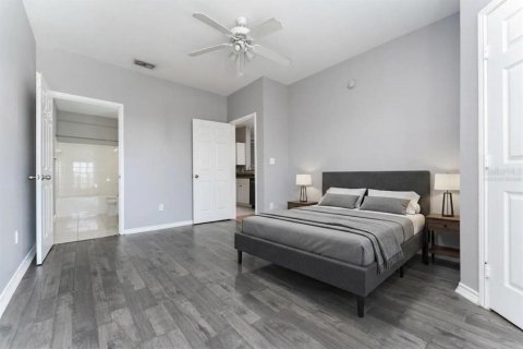 Condo in Tampa, Florida, 2 bedrooms № 2210979 - photo 15