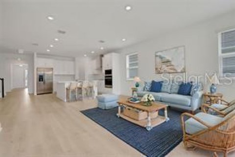 Villa ou maison à vendre à Apopka, Floride: 5 chambres, 285.77 m2 № 2400120 - photo 16