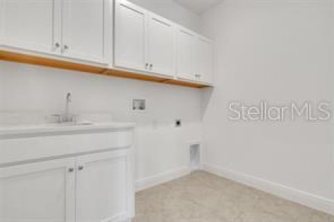 Villa ou maison à vendre à Apopka, Floride: 5 chambres, 285.77 m2 № 2400120 - photo 25
