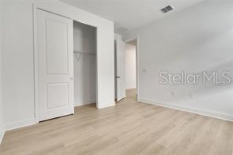 Villa ou maison à vendre à Apopka, Floride: 5 chambres, 285.77 m2 № 2400120 - photo 5