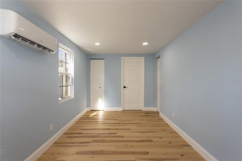 House in Daytona Beach, Florida 3 bedrooms, 106.28 sq.m. № 1553943 - photo 21