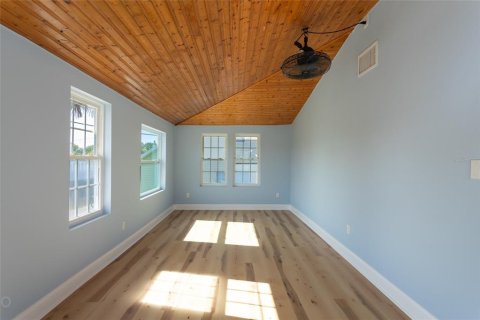 House in Daytona Beach, Florida 3 bedrooms, 106.28 sq.m. № 1553943 - photo 11