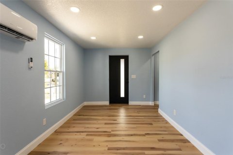 House in Daytona Beach, Florida 3 bedrooms, 106.28 sq.m. № 1553943 - photo 14