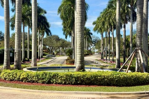 Townhouse in Pembroke Pines, Florida 3 bedrooms, 117.34 sq.m. № 1993314 - photo 24