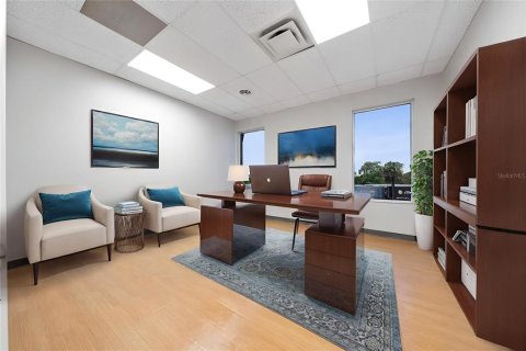 Propiedad comercial en alquiler en Orlando, Florida, 845.41 m2 № 2116027 - foto 11