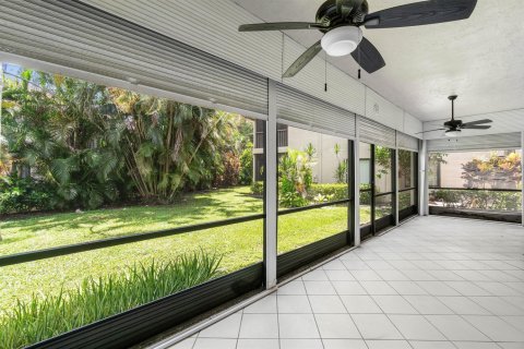 Condo in Delray Beach, Florida, 2 bedrooms № 2190896 - photo 10