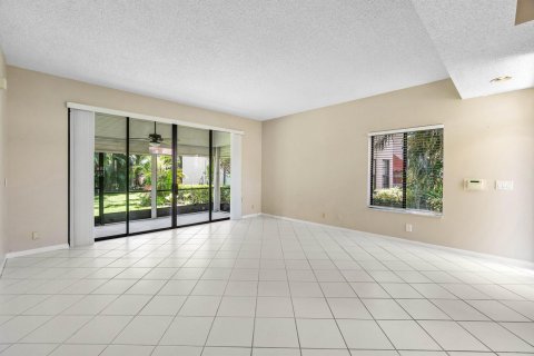 Condo in Delray Beach, Florida, 2 bedrooms № 2190896 - photo 6