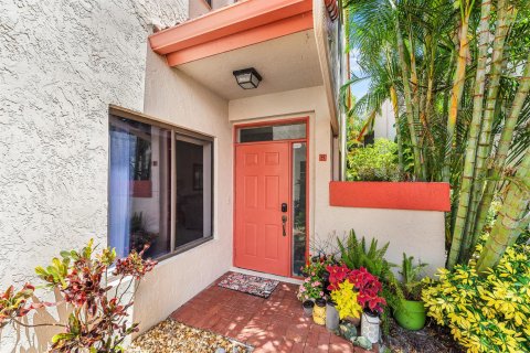 Condo in Delray Beach, Florida, 2 bedrooms № 2190896 - photo 3