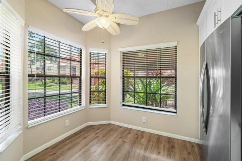 Condo in Delray Beach, Florida, 2 bedrooms № 2190896 - photo 16