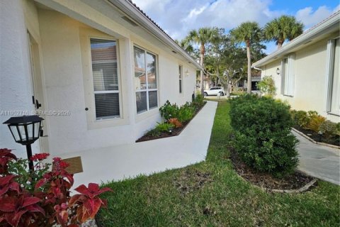 House in Stuart, Florida 3 bedrooms, 143.16 sq.m. № 2009542 - photo 20