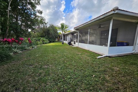 House in Stuart, Florida 3 bedrooms, 143.16 sq.m. № 2009542 - photo 16