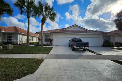 House in Stuart, Florida 3 bedrooms, 143.16 sq.m. № 2009542 - photo 19