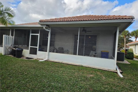 House in Stuart, Florida 3 bedrooms, 143.16 sq.m. № 2009542 - photo 24