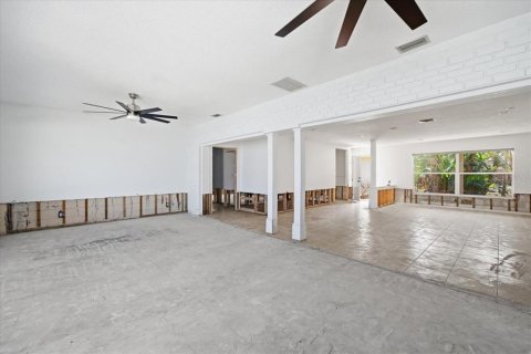 Купить виллу или дом в Сент-Пит-Бич, Флорида 8 комнат, 258.55м2, № 2119444 - фото 17