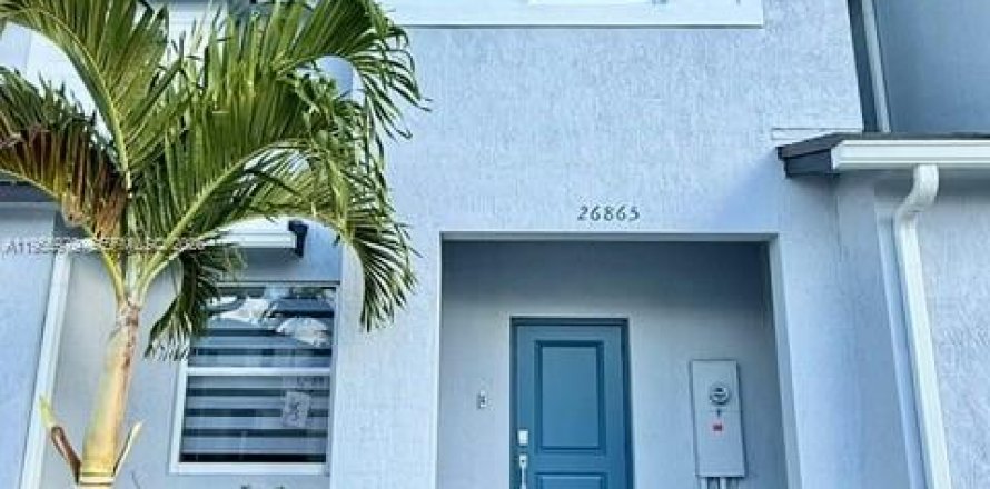 Adosado en Homestead, Florida 3 dormitorios, 129.41 m2 № 2010554