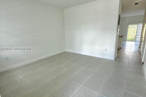 Adosado en alquiler en Homestead, Florida, 3 dormitorios, 129.41 m2 № 2010554 - foto 3