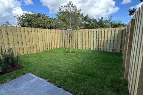 Adosado en alquiler en Homestead, Florida, 3 dormitorios, 129.41 m2 № 2010554 - foto 18