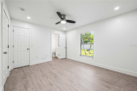 House in Sarasota, Florida 3 bedrooms, 130.43 sq.m. № 1853095 - photo 22