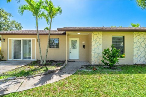 House in Sarasota, Florida 3 bedrooms, 130.43 sq.m. № 1853095 - photo 6