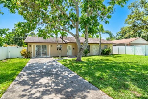 House in Sarasota, Florida 3 bedrooms, 130.43 sq.m. № 1853095 - photo 3
