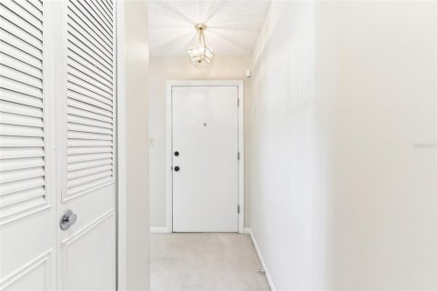 House in Longwood, Florida 4 bedrooms, 172.8 sq.m. № 1734916 - photo 5
