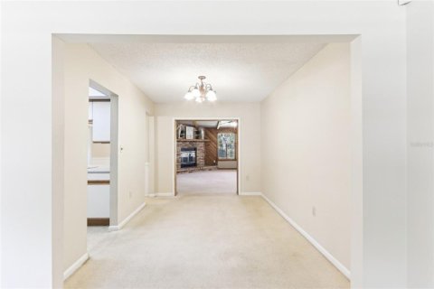 House in Longwood, Florida 4 bedrooms, 172.8 sq.m. № 1734916 - photo 8