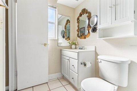 House in Longwood, Florida 4 bedrooms, 172.8 sq.m. № 1734916 - photo 25