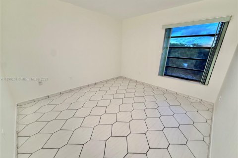 Copropriété à vendre à Miami, Floride: 2 chambres, 108.7 m2 № 1947893 - photo 23