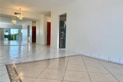Copropriété à vendre à Miami, Floride: 2 chambres, 108.7 m2 № 1947893 - photo 20