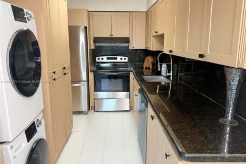 Copropriété à vendre à Miami, Floride: 2 chambres, 108.7 m2 № 1947893 - photo 6