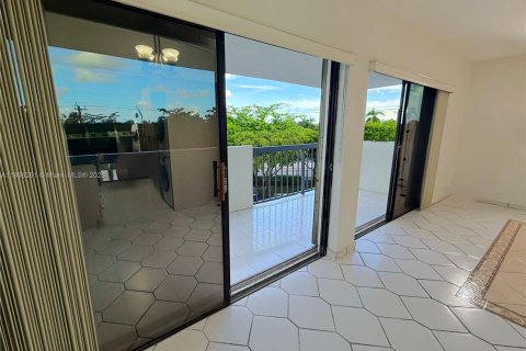 Copropriété à vendre à Miami, Floride: 2 chambres, 108.7 m2 № 1947893 - photo 7