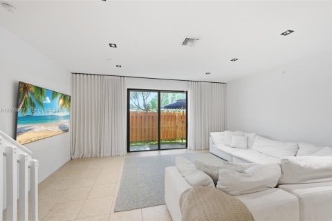 Купить таунхаус в Дейви, Флорида 3 спальни, 150.04м2, № 2069100 - фото 27