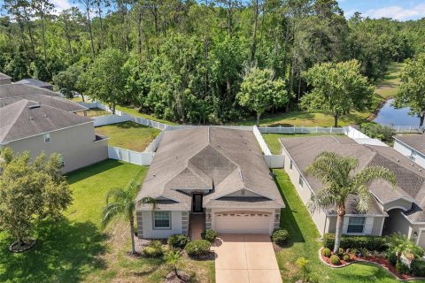 Casa en venta en Hudson, Florida, 4 dormitorios, 188.31 m2 № 1677132 - foto 1