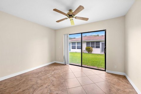 Apartment in Delray Beach, Florida 3 bedrooms, 119.66 sq.m. № 2247657 - photo 12