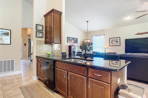 House in Ormond Beach, Florida 3 bedrooms, 163.69 sq.m. № 1373262 - photo 8