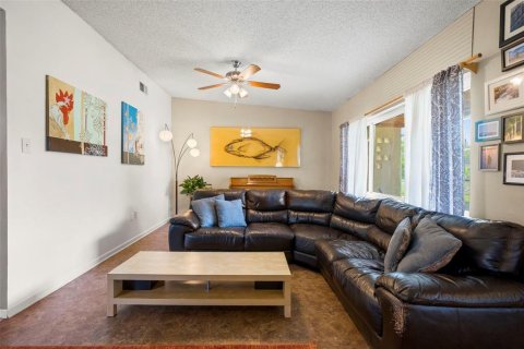Casa en venta en Saint Petersburg, Florida, 3 dormitorios, 138.61 m2 № 2209488 - foto 5