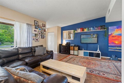 Casa en venta en Saint Petersburg, Florida, 3 dormitorios, 138.61 m2 № 2209488 - foto 8