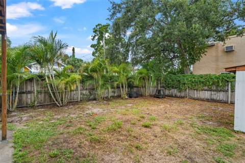 Casa en venta en Saint Petersburg, Florida, 3 dormitorios, 138.61 m2 № 2209488 - foto 28
