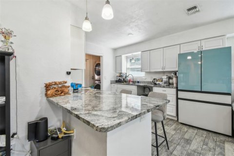 House in Tampa, Florida 3 bedrooms, 104.05 sq.m. № 1848725 - photo 12