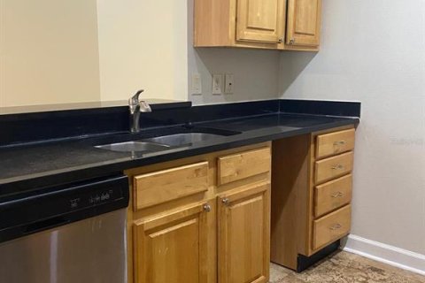 Condo in Orlando, Florida, 3 bedrooms  № 1749524 - photo 15