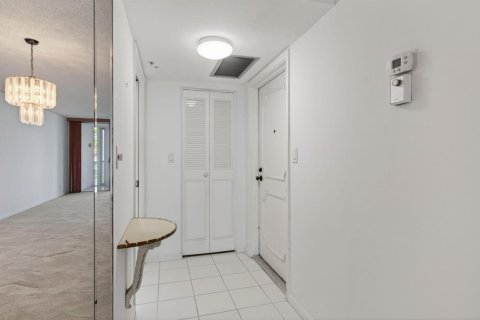 Купить кондоминиум в Хайленд-Бич, Флорида 3 комнаты, 91.14м2, № 2082794 - фото 13
