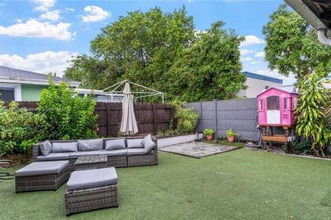 House in Miami Gardens, Florida 3 bedrooms, 117.06 sq.m. № 1926902 - photo 22