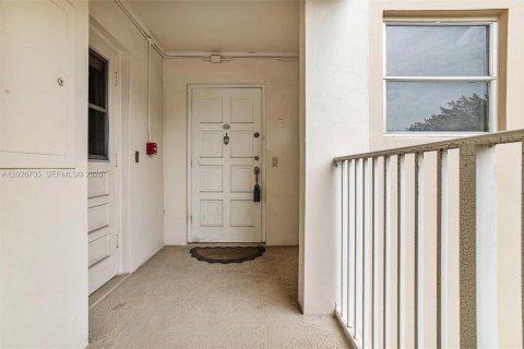 Condominio en alquiler en Pompano Beach, Florida, 3 dormitorios, 129.13 m2 № 2154732 - foto 24