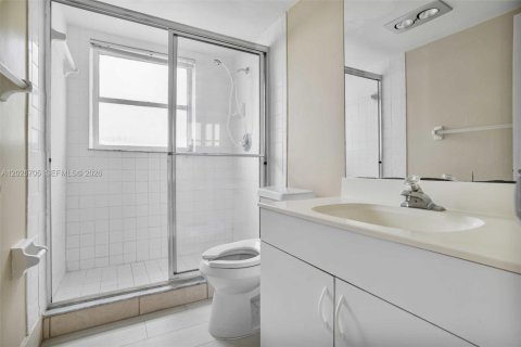 Condominio en alquiler en Pompano Beach, Florida, 3 dormitorios, 129.13 m2 № 2154732 - foto 20
