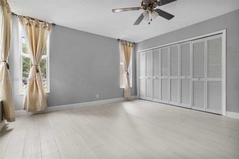 Condominio en alquiler en Pompano Beach, Florida, 3 dormitorios, 129.13 m2 № 2154732 - foto 15