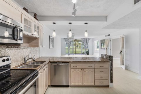 Condominio en alquiler en Pompano Beach, Florida, 3 dormitorios, 129.13 m2 № 2154732 - foto 6